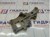 Кронштейн генератора Volkswagen Passat (B6) 06F903143E