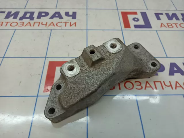 Кронштейн КПП Volkswagen Passat (B6) 1K0199117AB