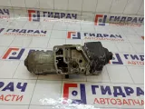 Корпус масляного фильтра Volkswagen Passat 045115389J