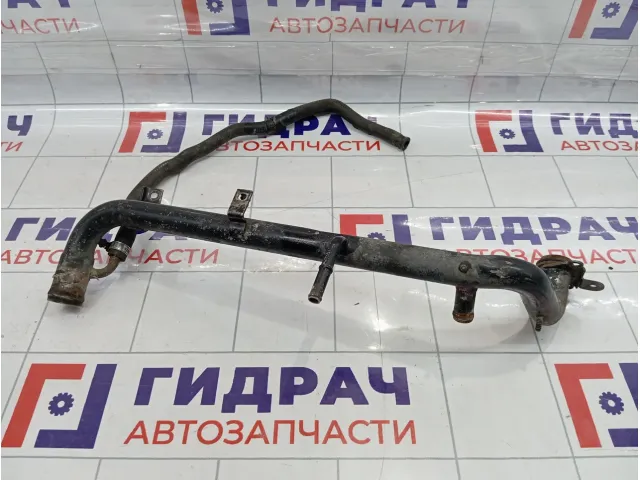Трубка охлаждающей жидкости металлическая Volkswagen Passat B5 06B121071L