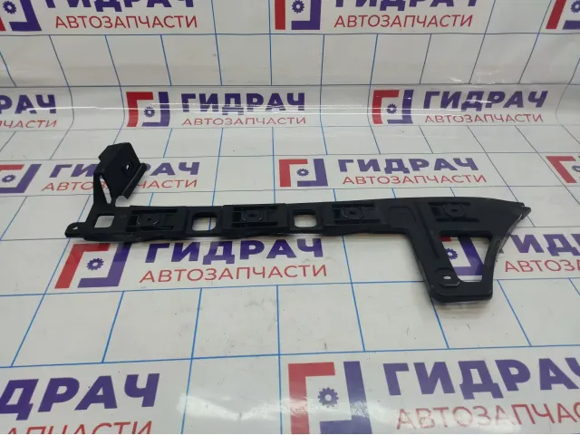 Направляющая заднего бампера левая Volkswagen Passat B6 3C5807393.