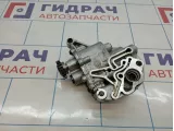 Насос масляный Volkswagen Passat (B6) 06H115105AQ