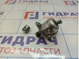 Насос (ТНВД) бензиновый Volkswagen Passat (B8) 04E127025B