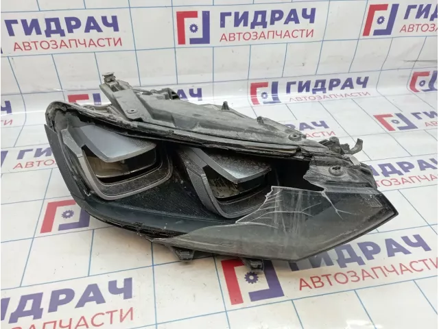 Фара правая Volkswagen Passat (B8) 3G1941774D