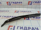 Пыльник крыла переднего правого Volkswagen Polo Sedan (Mk5) 6RU821112.