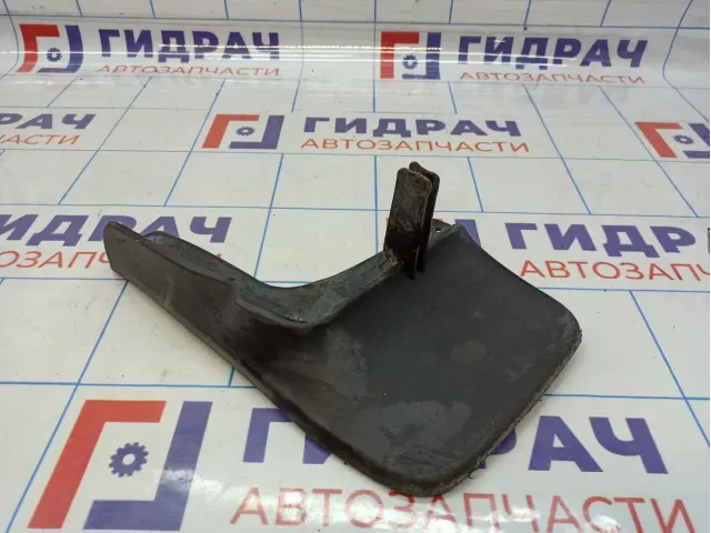 Брызговик передний левый Volkswagen Polo Sedan (Mk5) 6RU075111