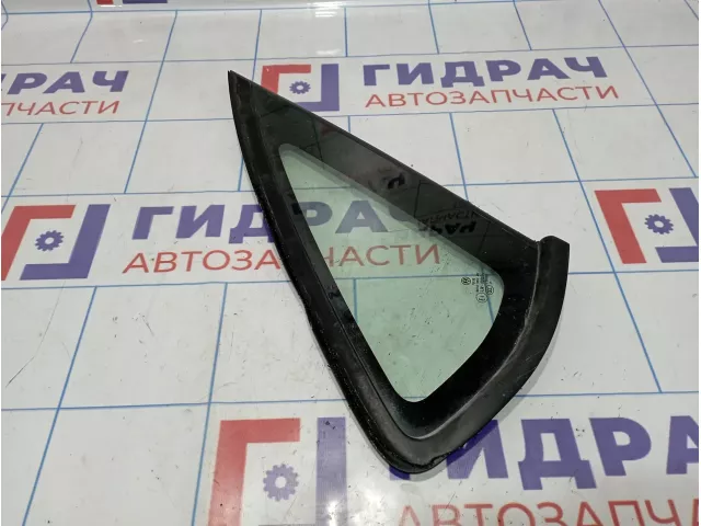 Стекло кузовное глухое правое Volkswagen Polo Sedan (Mk5) 6RU845298ANVB