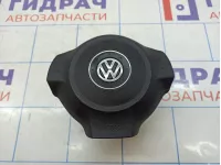 Подушка безопасности в рулевое колесо Volkswagen Polo Sedan (Mk5) 6R0880201J.