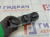 Блок управления отопителем Volkswagen Polo Sedan (Mk5) 6R0820045K.