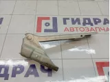 Петля капота правая Volkswagen Polo (MK5) 6R0823302A