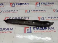 Пыльник крыла переднего левый Volkswagen Polo (MK5) 6RU821111