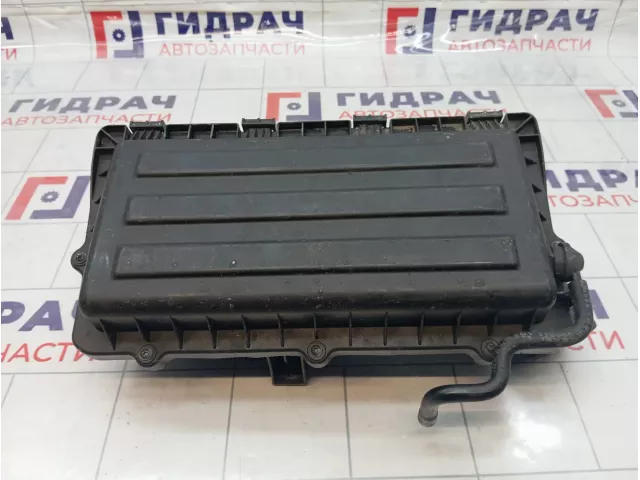 Корпус воздушного фильтра Volkswagen Polo (MK5) 036129611CM