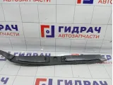Пыльник крыла переднего левый Volkswagen Polo Sedan (Mk5) 6RU821111
