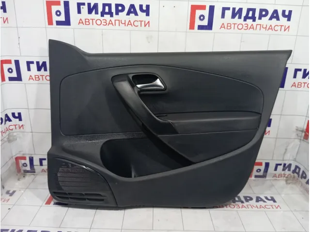 Обшивка двери передней правой Volkswagen Polo 6RU867012G82V