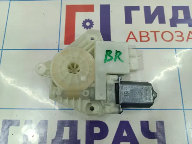 Моторчик стеклоподъемника задний правый Volkswagen Polo (Mk6) 5JA959812L
