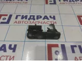 Крючок капота Volkswagen Tiguan (NF) 1K0823480