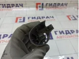 Поводок стеклоочистителя (Поводок дворника) задняя накладка Volkswagen Tiguan 6Q6955435D