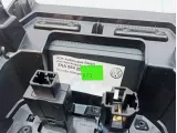 Дефлектор воздушный задний в подлокотник Volkswagen Tiguan (Mk2) 5NA864298G82V. Царапина.