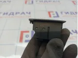 Кнопка аварийной сигнализации с индикатором Volkswagen Tiguan (Mk2) 5NA953509AECU.