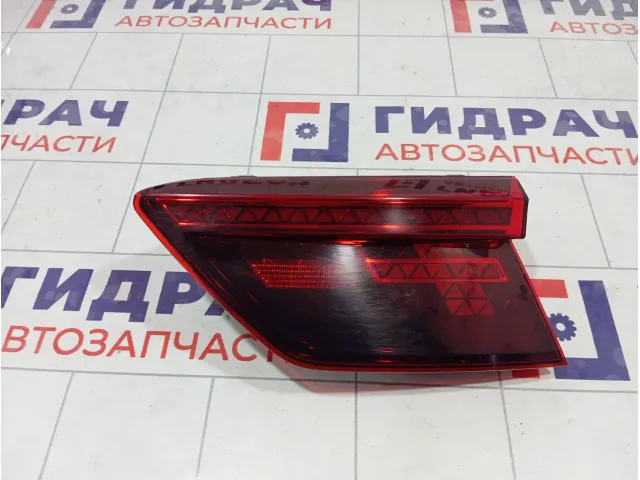 Фонарь задний внутренний правый Volkswagen Tiguan 5NA945308D