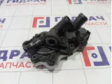 Насос водяной (помпа) Volkswagen Tiguan 04E121600CB
