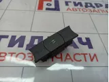 Кнопка антипробуксовочной системы Volkswagen Touareg (GP) 7L6927225C