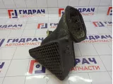 Воздухозаборник Volkswagen Touareg (GP) 7L0819049