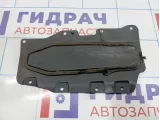 Накладка петли багажника правая Volkswagen Touareg (GP) 7L6809954E