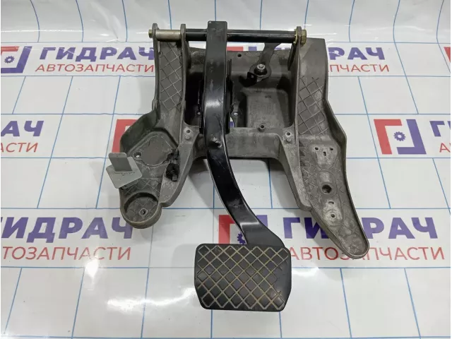 Педаль тормоза Volkswagen Touareg (GP) 7L0723142B