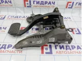 Педаль тормоза Volkswagen Touareg (GP) 7L0723142B