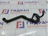 Патрубок системы охлаждения Volkswagen Touareg (GP) 070121049E