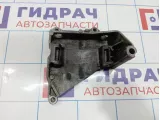 Кронштейн генератора Volkswagen Touareg (GP) 070903143C