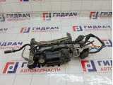 Kомпрессор пневмоподвески Volkswagen Touareg 7L0698007D