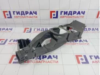 Кронштейн крепления подлокотника Volkswagen Touran (1T1) 1T0857669F