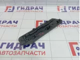 Кронштейн переднего бампера правый Volkswagen Touran (1T1) 1T0807935