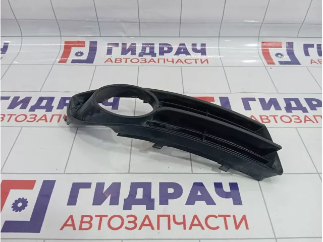 Решетка в бампер правая Volkswagen Touran (1T1) 1T0853666A