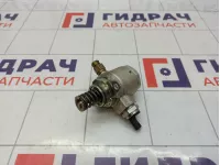 Насос (ТНВД) бензиновый Volkswagen Touran (1T3) 03C127026P