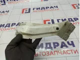 Кронштейн крепления крыла правый Volkswagen Touran (1T3) 1T0821136C