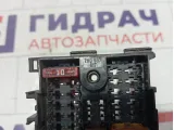 Блок предохранителей Volkswagen Transporter 7H0937617
