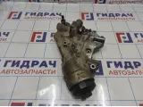 Кронштейн масляного фильтра Volkswagen Touareg (GP) 077115401AB