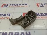 Кронштейн двигателя передний Volkswagen Touareg (GP) 077121235D