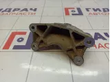 Кронштейн опоры КПП Volkswagen Touareg (GP) 7L0399649B