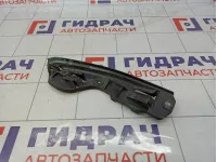 Направляющая заднего бампера левая Volkswagen Touareg (GP) 7L6807393