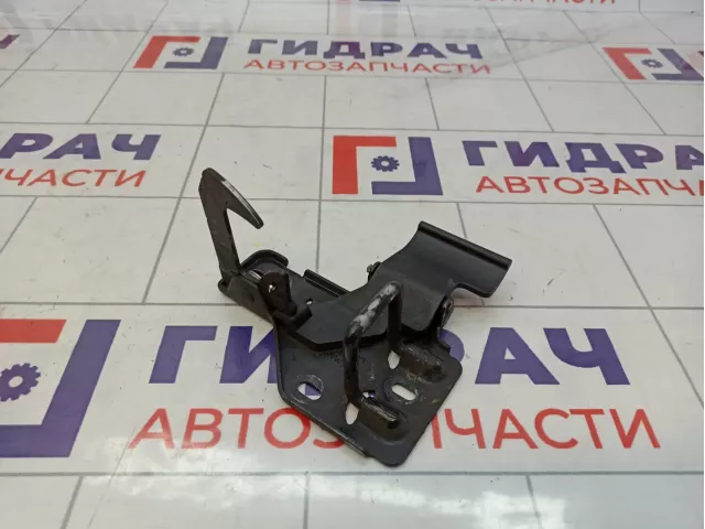 Крючок капота Volkswagen Touareg (GP) 6Q0823480B