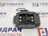 Суппорт тормозной задний правый Volkswagen Touareg (GP) 7L6615424L