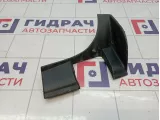 Накладка петли багажника левая Volkswagen Touareg (GP) 7L6867437D