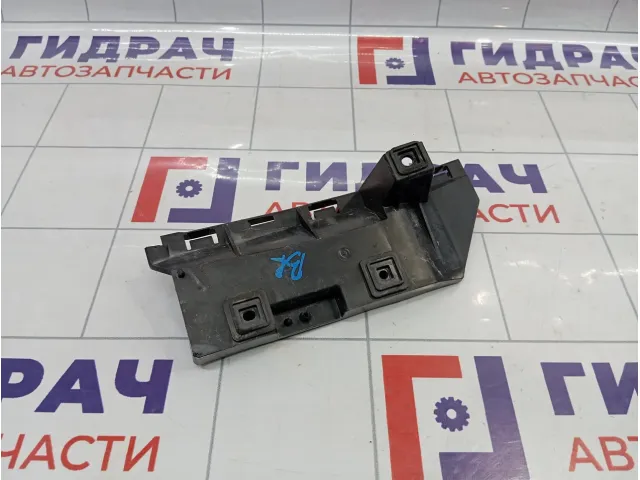 Кронштейн бампера задний правый Volvo S40 30744949