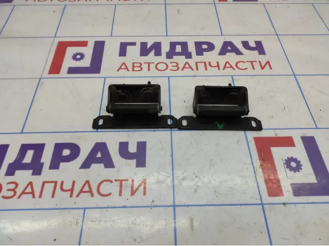 Петля двери багажника Volvo XC90 9483797. Комплект.