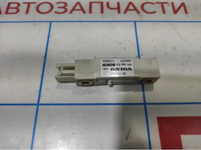 Датчик AIR BAG Volvo XC90 8651755.