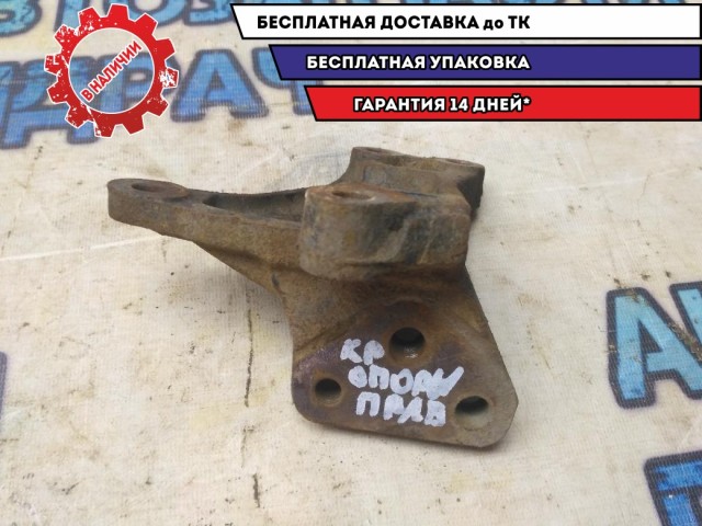 Кронштейн двигателя правый Hyundai i20 2010 216702B000 Отличное состояние